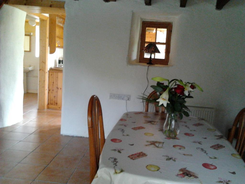 Westland Traditional Cottage Dated 1700'S Ardea エクステリア 写真